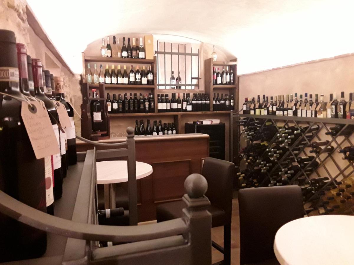 Affittacamere La Piazzetta أناني المظهر الخارجي الصورة
