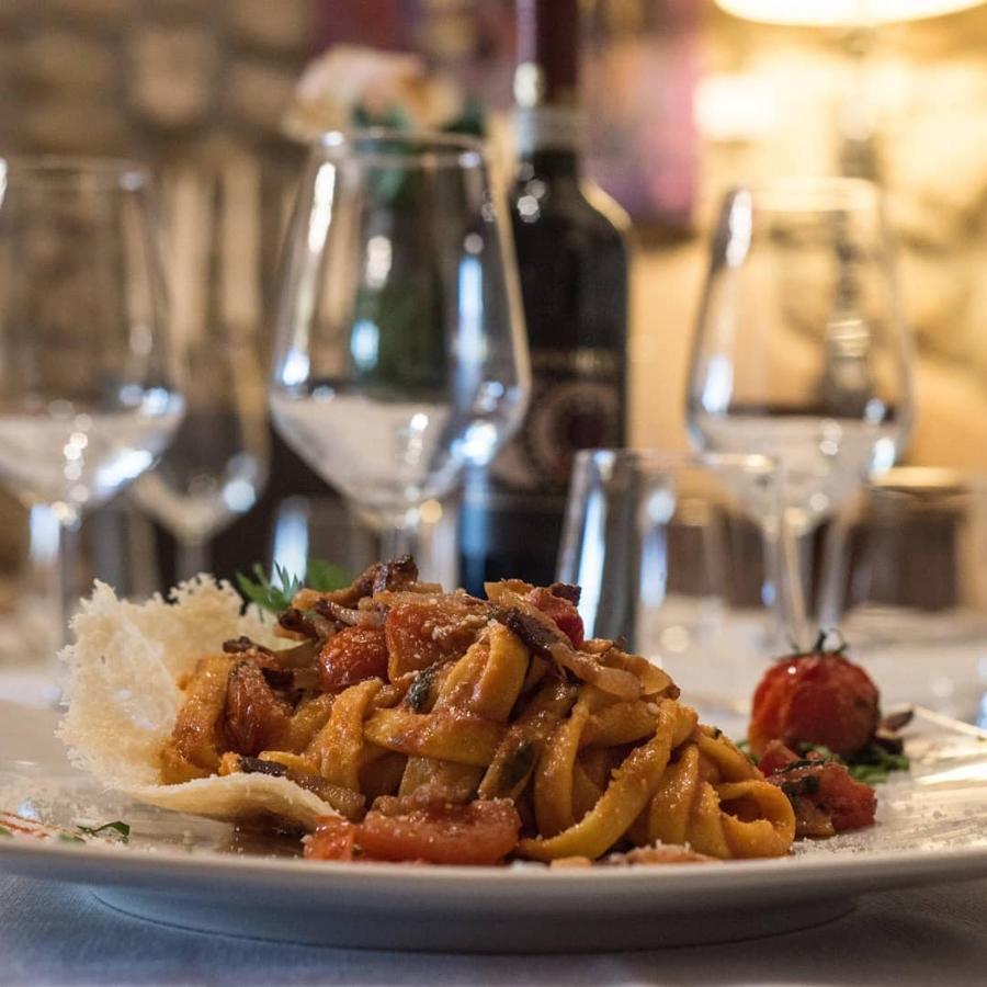 Affittacamere La Piazzetta أناني المظهر الخارجي الصورة