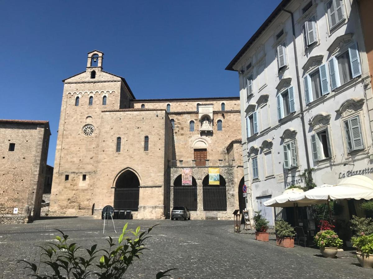 Affittacamere La Piazzetta أناني المظهر الخارجي الصورة