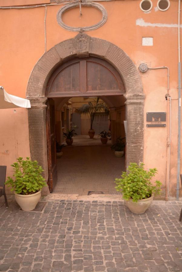Affittacamere La Piazzetta أناني المظهر الخارجي الصورة
